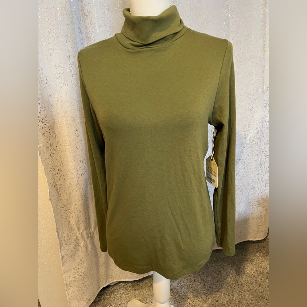 Long sleeve turtleneck lg